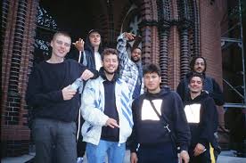 Zu der crew gehören zudem noch. Zeit Fur Was Echtes Wie Bhz Zur Frischesten Rap Crew Deutschlands Wurden Feature