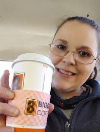 Broken bottle of Connelley's mint chocolate Irish cream and Aldi customer  service