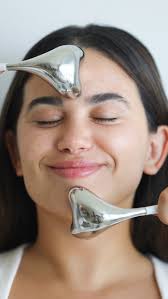 Want to know my WHY? 🌟 When I began my journey to better health, I  realized my body wasn't detoxifying efficiently. That's when it hit  me—there weren't any clean skincare products designed