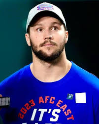 Fake Profiles and Trolling in the Group