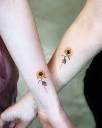 Sunflower Tattoo Meaning Popular Sunflower Tattoo Ideas For Women And Men Matching Best Friend Tattoos Friendship Tattoos Tattoos For Daughters