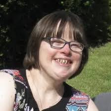 Elizabeth Simmons's Instagram, Twitter & Facebook