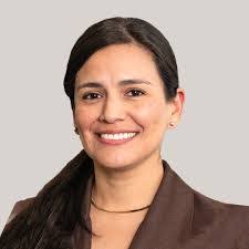 Yolanda Paucar's Instagram, Twitter & Facebook