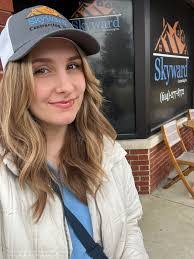 Jordan Reiter's Instagram, Twitter & Facebook