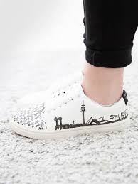 Die Coolsten Unikat Sneakers Ever Schuhe Anmalen Sneaker Damenschuhe