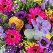 Get the best flower delivery in eastcote ha4 and get the most affordable flower bouquet offered by handy flowers. Eastcote Florist Same Day Flower Delivery Order By 11am