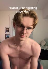 William Ericson (@williamericson2203)