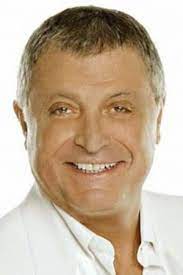 De extensa trayectoria, tanto en cine como en televisión. Gino Renni Movies Age Biography