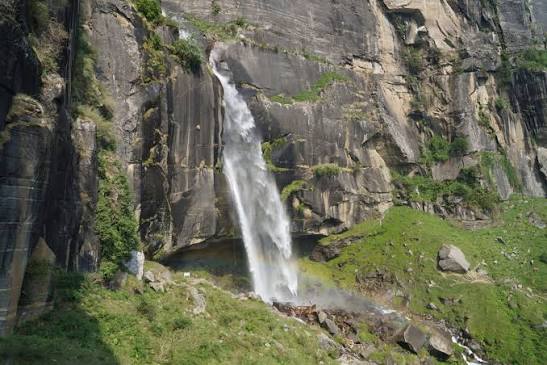 Jogini Waterfalls Manali (Timings, Entry Fee, Images, Best time to visit, Location & Information) - Manali Tourism