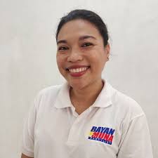 Spare a moment and space in your timeline for this coming and rising  together. Juan Alexander "Bob" Reyes, an activist, with the family of  Genesis "Tisoy" Argoncillo, a tambay, with lawyers. This