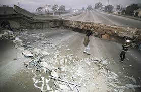Earthquake tremors were felt all around the region. Northridge Quake Thrashed Los Angeles 25 Years Ago Today Kpbs