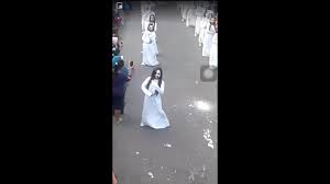 Kuntilanak ini paling seram mukanya sangat hancur. Jadi Tak Seram Pawai Kuntilanak Dan Pocong Ini Viral Di Twitter