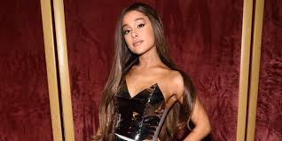 I have known true suffering, and it is from wearing ariana grande's ponytail for one night. Ariana Grande Just Cut Off Her Bum Length Hair Into A Bob