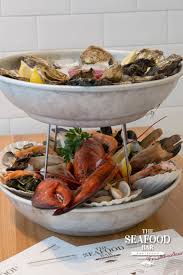 Fruit De Mer Combinatie Van Diverse Koude Schaal En Scheldieren Mosselen Kokkels Vongele Scheermessen Alikruiken Schaal En Schelpdieren Oesters Mosselen