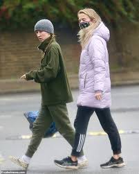 Erin doherty is a 28 year old british actress. The Crown S Erin Doherty Picks Up Bargains At Lidl With Girlfriend Sophie Melville Daily Mail Online