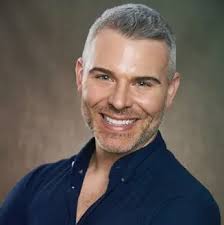 How to Get Certified as a MAC Makeup Artist