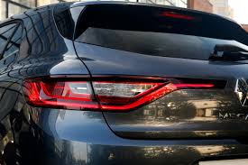 See more of renault mégane iii estate gt 220 on facebook. Renault Megane 3 Vs Megane 4 Passation De Pouvoir Reussie