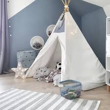 Skandinavisches Kinderzimmer Mit Dachschrage Wandgestaltung Skandinavische Kinderzimmer Kinder Zimmer Kinderzimmer