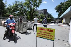 Ngay sau đó, trung tâm y tế quận long biên đã phối họp với trạm y tế phường ngọc lâm để điều tra dịch tễ. Lcxnren8af0i6m