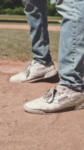 New balance sneakers in black worn by william jackson harper. Jack Harlow