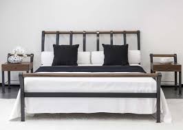 Schlafzimmer schrank regal nussbaum schwarz. Designbett Cudillero Metallbettenshop
