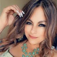 Liz Lomeli's Instagram, Twitter & Facebook