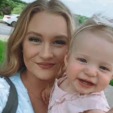 Mckenzie Swanson's Instagram, Twitter & Facebook