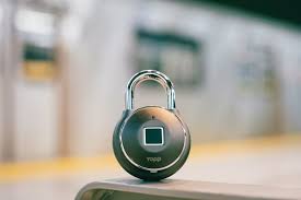 If you can speak malay, then you're probably be laughing right now. Tapplock Smart Fingerprint Padlocks