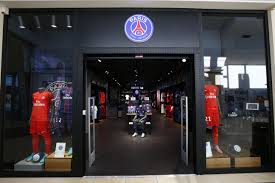 New Paris Saint Germain Store In Acheres S Mall Psg Paris Saint Germain France
