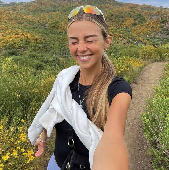 Influencer Sydney Towle on Dating During Chemo