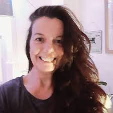 Helen Skidmore's Instagram, Twitter & Facebook