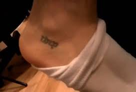 It stands for the nine members of the fellowship. The Matching Tattoos Of The Lord Of The Rings Cast Tattoodo