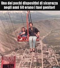 Auguri emozionanti per le nozze di diamante. Uno Dei Pochi Dispositivi Di Sicurezza Negli Anni 60 Erano Foto Lol Battute Divertenti Divertente