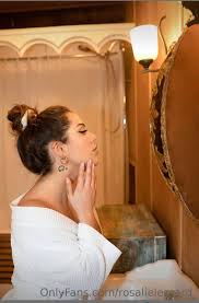 Rosalie Lessard (rosalielessard_) Nude Porn - VoyeurFlash.com