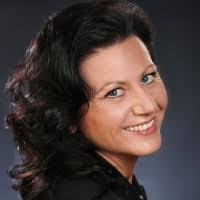 Nicole Karas's Instagram, Twitter & Facebook