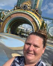 What is the best way to get from Orlando airport to the Universal resort?