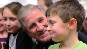 Houston Sides receives family trip to Disney World