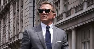Daniel craig, javier bardem, naomie harris, judi dench. James Bond Producers Say 007 Will Not Star In An Amazon Series