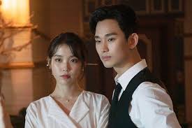 He did a bunch of hit drama which made me become his fan 8 drama korea dan film kim soo hyun yang wajib ditonton fans drakor kim soo hyun yang memulai debutnya pada 2008, kini. Watch Kim Soo Hyun Shares His Version Of The Celeb Challenge For His Friend Iu Soompi