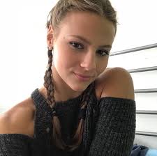 Barbora seemanová (born 1 april 2000) is a czech swimmer. Bara Seemanova Na Dobre Jidlo Se Necham Vzdycky Zlakat Arena Shop Nejvetsi Vyber Plavek A Prislusenstvi Arena