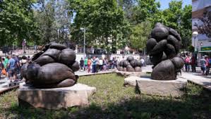 Nou Barris reunites Jaume Plensa's family of sculptures | Info ...