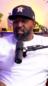 Kevin Brian Jennings (@gov_cheese) · Instagram ఫోటోలు మరియు Reels