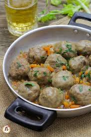 Ricetta Con E Senza Bimby Delle Polpette Alla Birra Cotte In Padella Un Secondo Piatto A Base Di Carne Di Vitello O Pollo Polpette Cibo Etnico Secondi Piatti