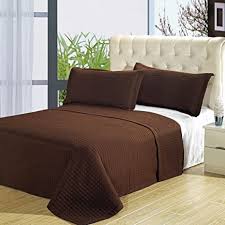 Enjoy free shipping on most stuff, even big stuff. Amazon Com Chocolate Brown Luxurious Checkered Quilted Coverlet Wrinkle Free Quilt Reversible Bedspread Set Size King California King Includes One Bedspread Two Sham Home Kitchen