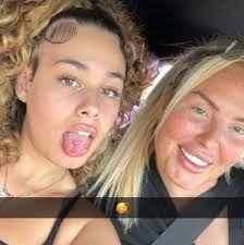 Hi can anyone recommend someone to braid my daughters hair box braids I'm  in sherewood but can travel thank you 🙂