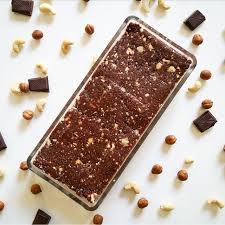 Brownie Sans Cuisson Et Vegan Aux Noisettes Et Noix De Cajou Gratinez Recette Gateau Vegan Recette Sans Cuisson Gateaux Et Desserts