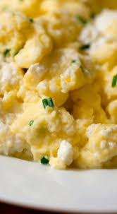 Soft Scrambled Eggs With Ricotta And Chives Scrambled Eggs With Cheese Scrambled Eggs Breakfast Brunch