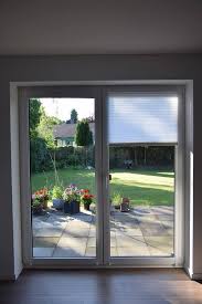 Auf Der Suche Nach Einem Plissee In Verschiedenen Grossen Fenster Plissee Fenster Und Turen Plissee