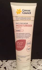 Cancer council guidelines say you need to apply at least one teaspoon (5ml) to the face (including the neck and ears) 20 minutes before going out in the sun (i.e. I May Have Finally Found My Perfect Facial Sunscreen Ausskincare