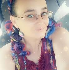 Amy Moffitt's Instagram, Twitter & Facebook